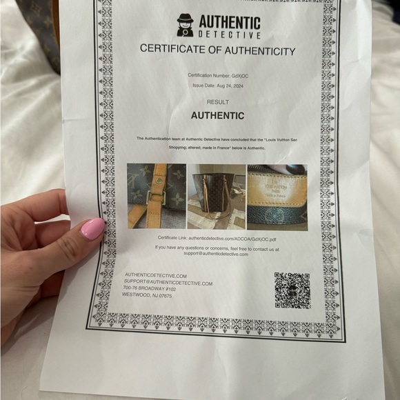 Authentic Louis Vuitton Large Purse Used Pre owned condition with flaws vintage - Picture 2 of 8